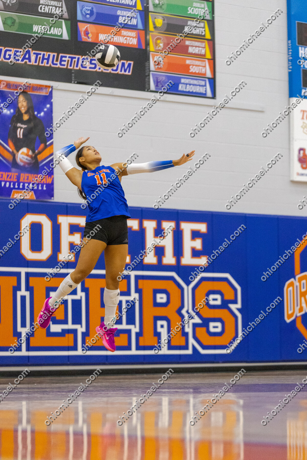 Olentangy Orange HS Girls Varsity Volleyball vs Dublin Coffman HS — photo 01m4a4s2akz8ggf3bp69vxvg6p