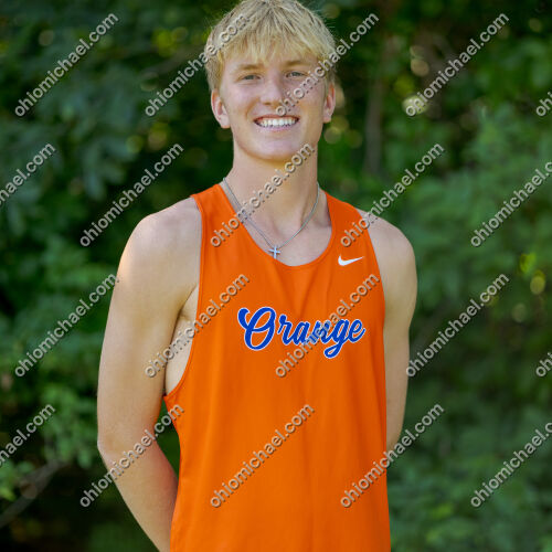 2026 Olentangy Orange high school Cross Country Senior Photos — photo 01m1jc63sfhzx0dabjrczexq28